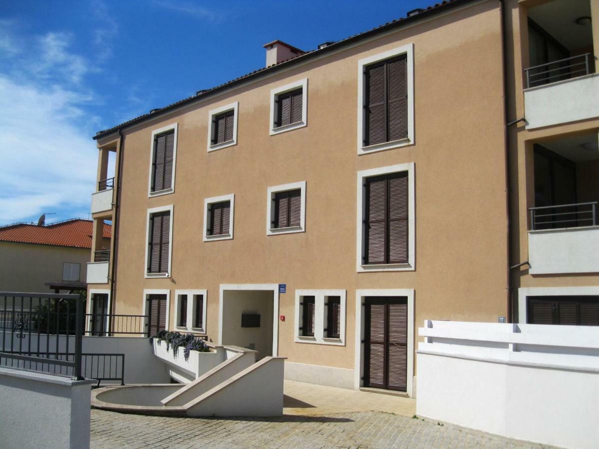 Apartment Oliva Yourcroatiaholiday Premantura Bagian luar foto
