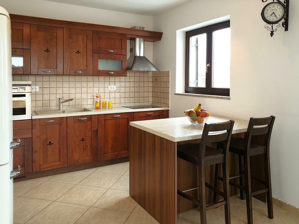 Apartment Oliva Yourcroatiaholiday Premantura Bagian luar foto