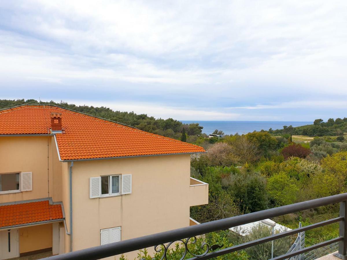 Apartment Oliva Yourcroatiaholiday Premantura Bagian luar foto