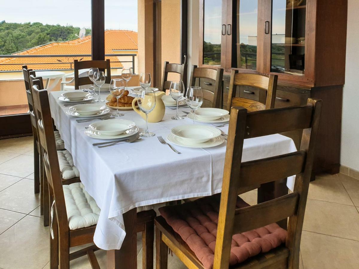 Apartment Oliva Yourcroatiaholiday Premantura Bagian luar foto